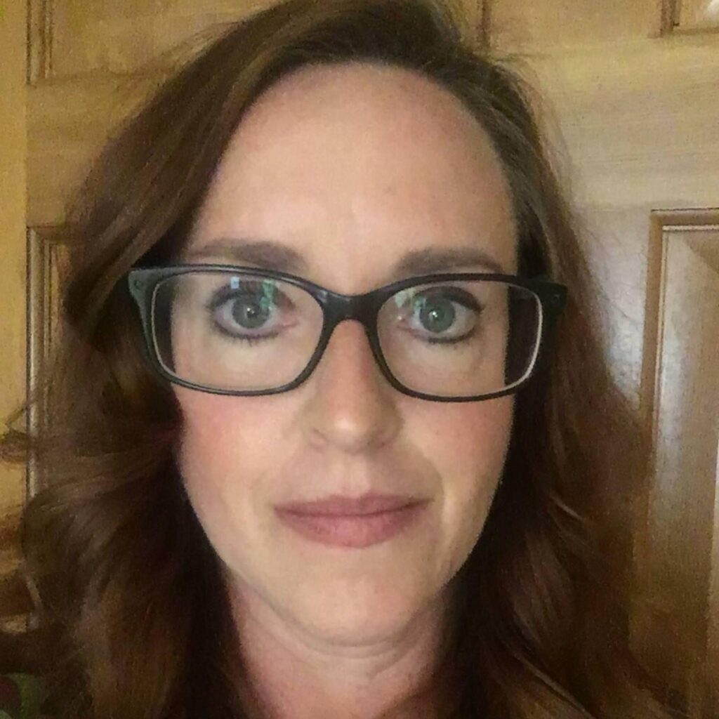 Naomi Leisz – Owner of River Country Investments, LLC